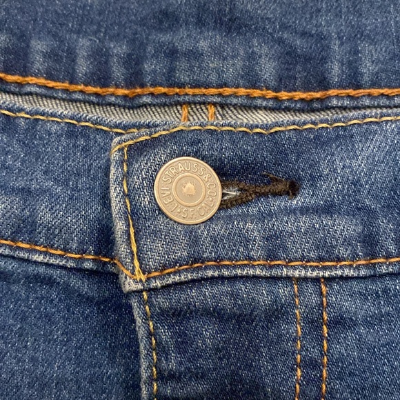Men’s Levi 541 Jeans - Picture 6 of 11